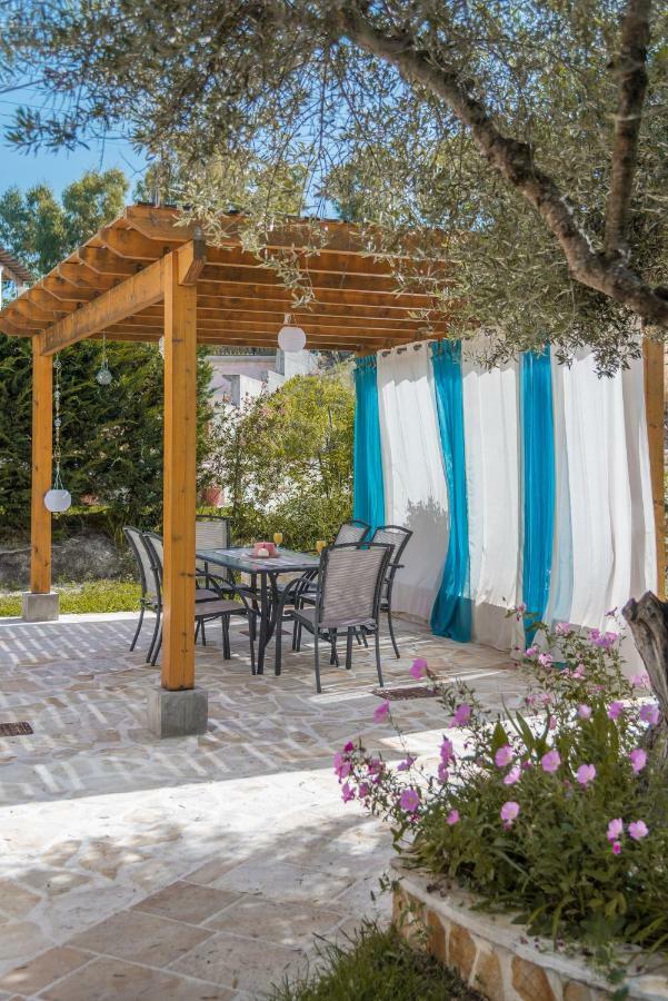Vitaládes Villa Armonia מראה חיצוני תמונה