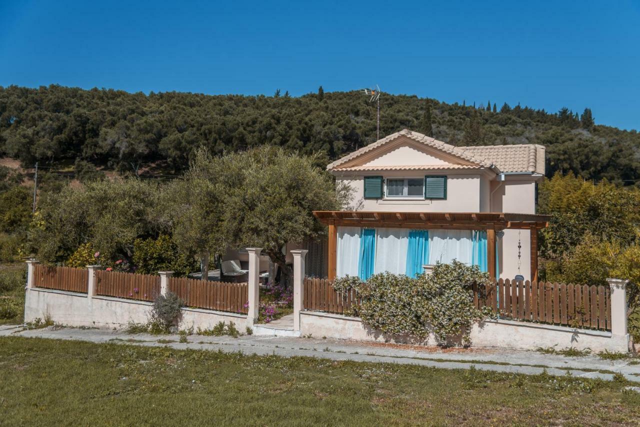 Vitaládes Villa Armonia מראה חיצוני תמונה